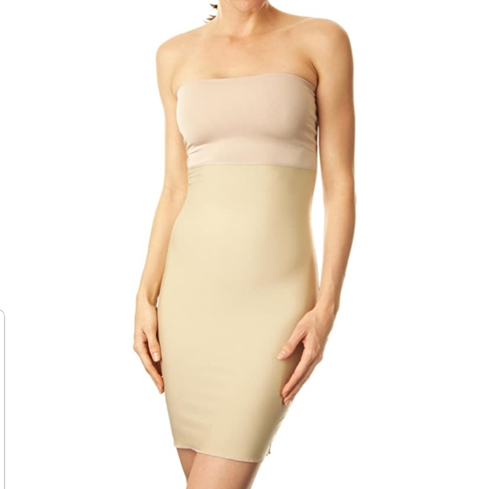 Spanx Hide and Seek strapless control slip Large